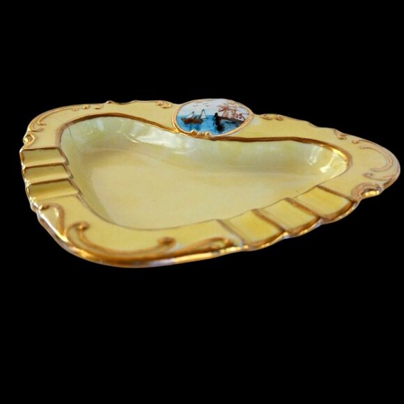 Antique Heart Porcelain Ashtray w/ Hand Painted Windmill & Gilt Scrolls 1910s–30 - Picture 8 of 9